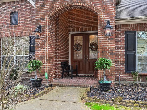 4th image of 20705 Hillsdale Forest Dr