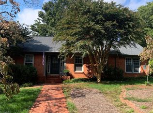 236 Flintshire Rd, Winston Salem, NC 27104