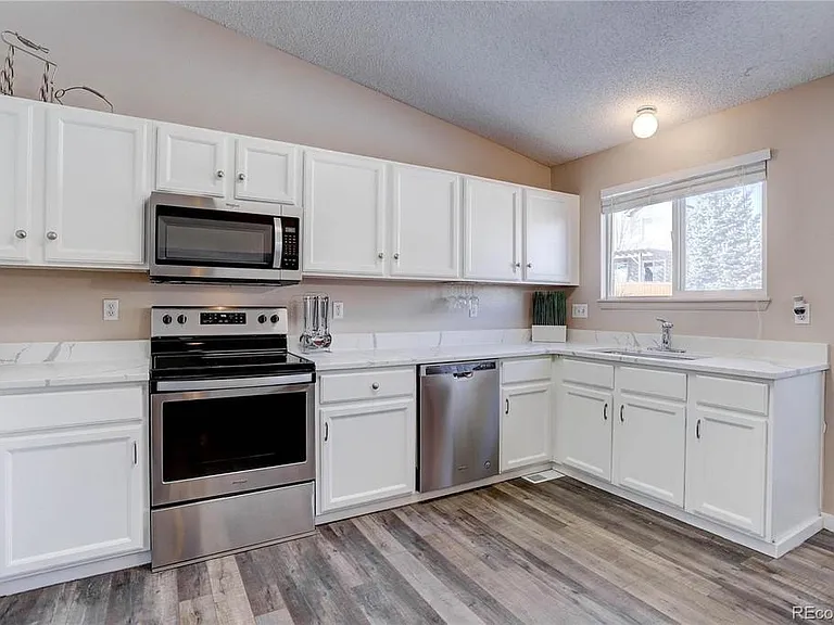 9691 Autumnwood Pl — Photo 8