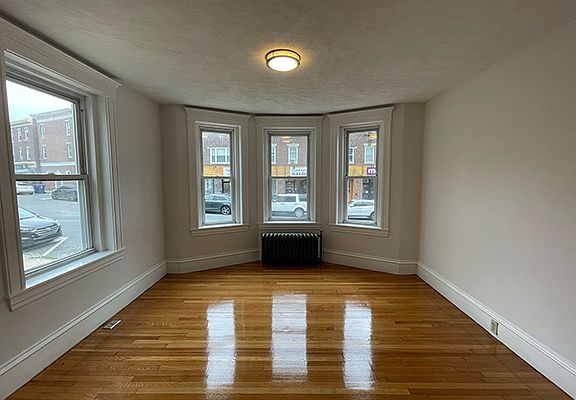 2nd image of 257 Washington St #4DC
