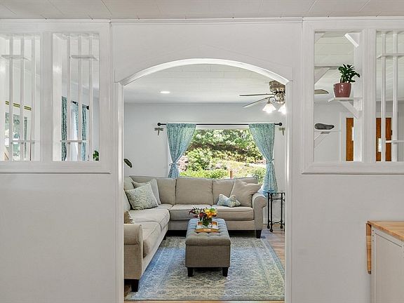 3rd image of 84 Fern Ave