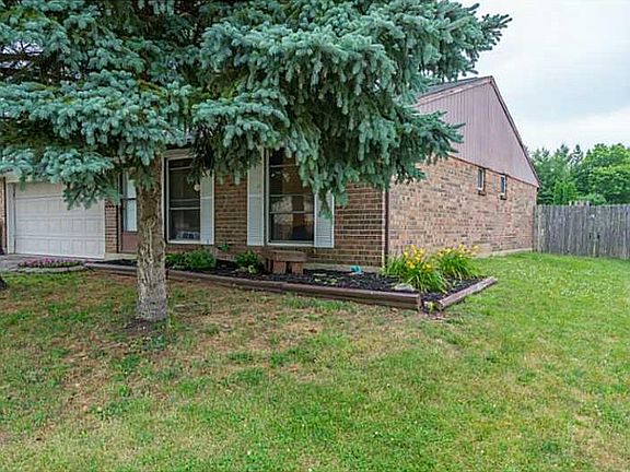 2nd image of 7976 Rustic Woods Dr