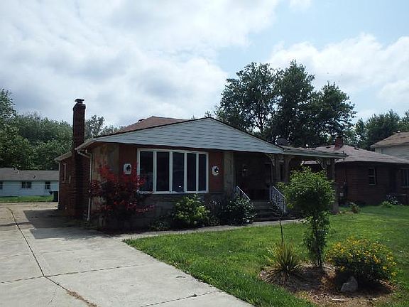 3rd image of 5232 Edgewater Dr