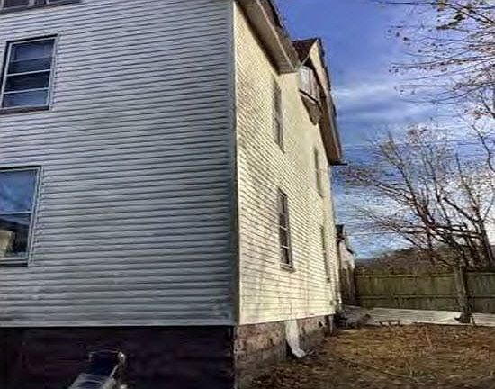 2nd image of 123 E 2nd Ave