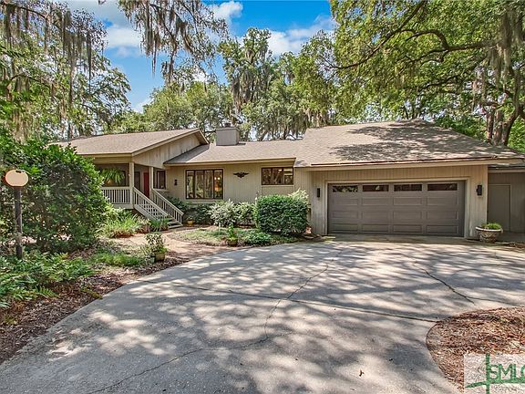 2nd image of 4 Baywood Lane