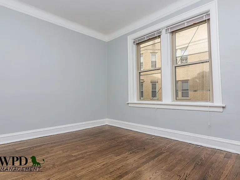 7635 S East End Ave — Photo 6