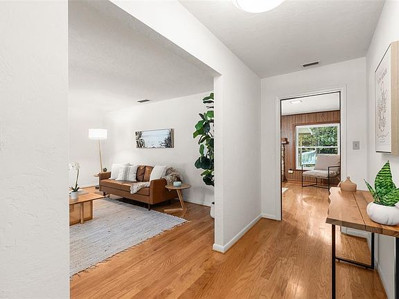 5th image of 7610 NW 40th Ave