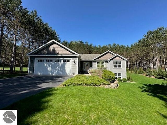 1st image of 4175 Weatherwood Dr