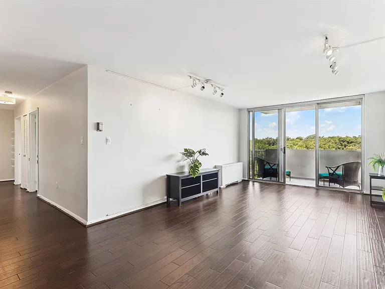 2939 Van Ness St NW #1006 — Photo 7