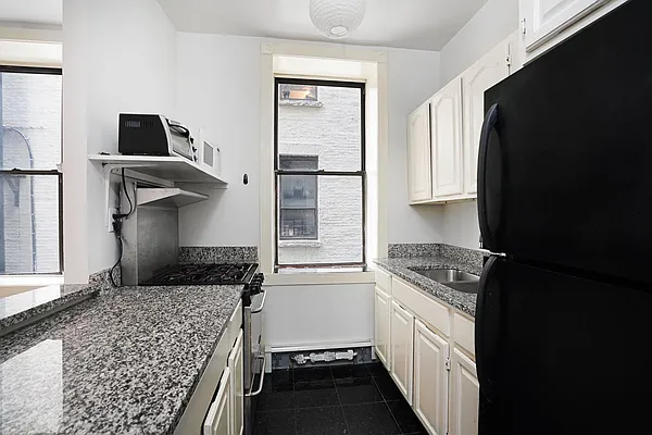 Rented by R New York | media 4