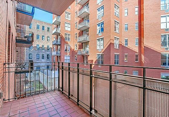 5th image of 2216 Frederick Douglass Blvd APT 6A
