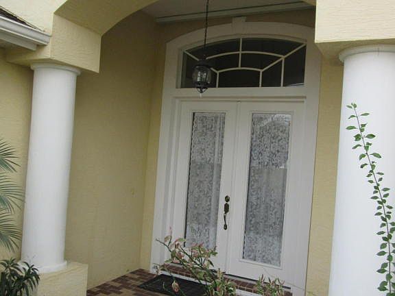 4th image of 2702 SW Altamira Ave