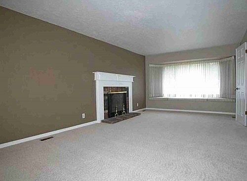 4th image of 2127 E Worchester Dr
