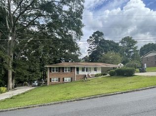 1292 Cherokee Trl, Lawrenceville, GA 30043