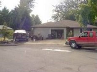 407 Emerald Cir, Medford, OR 97501