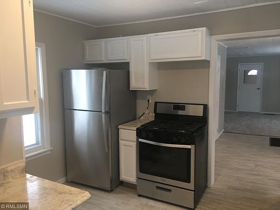 4th image of 707 Elm Ave E