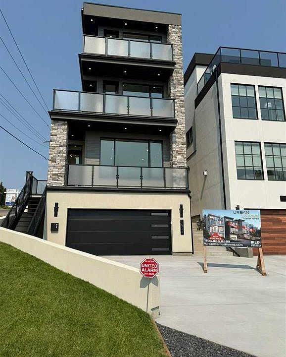 1st image of 1924 S 10th Ave NW
