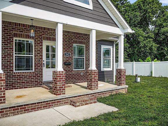 4th image of 242 Grace Dr