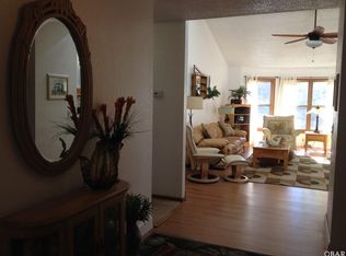 106 Pinewood Acres Ln, Powells Point, NC 27966