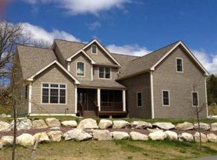 8 Rolling Brook Ln, Blackstone, MA 01504