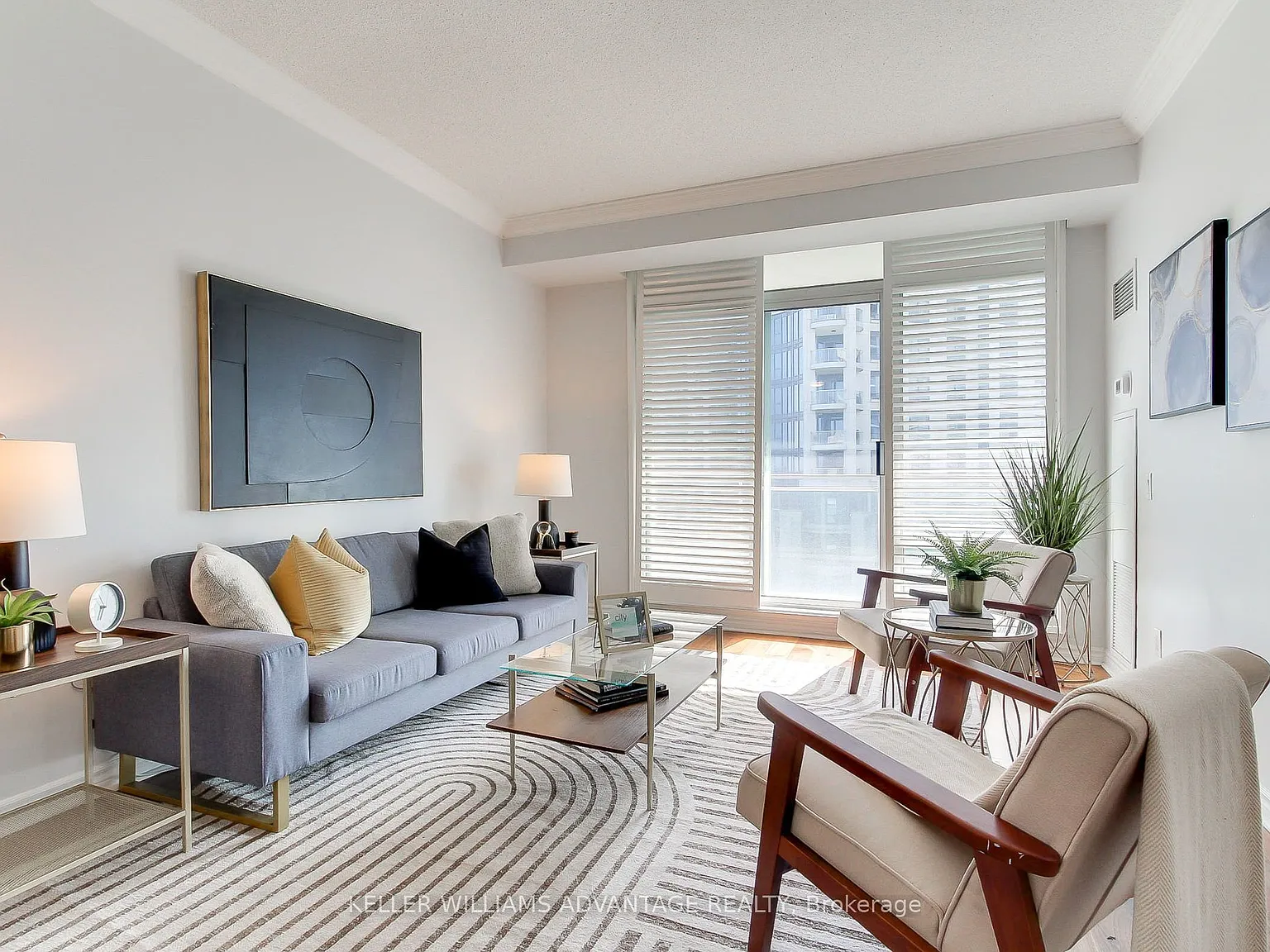 2 bed, $3,500 — Photo 3