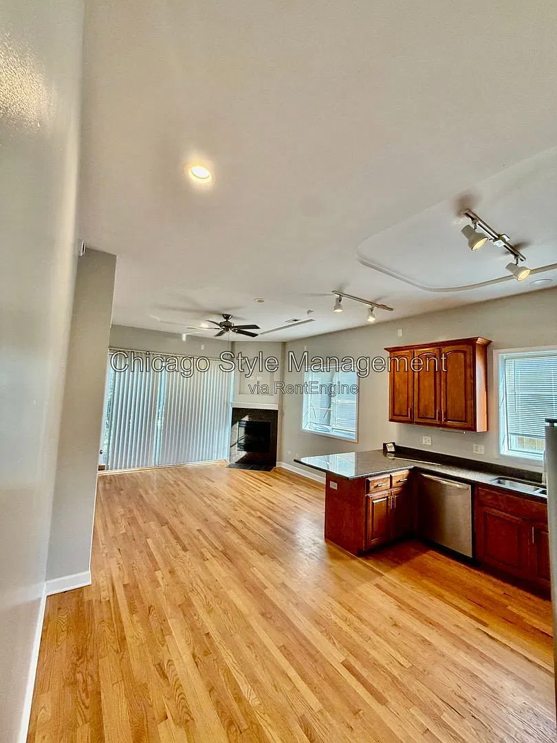 3 bed, 2.0 bath, $2,250 — Photo 3