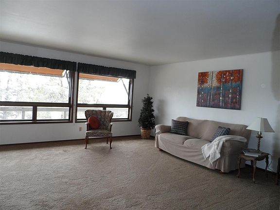 3rd image of 1010 Juniper Dr