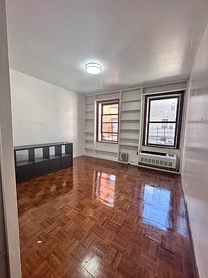 Rented by Aimee Grodanz, LREB | media 3