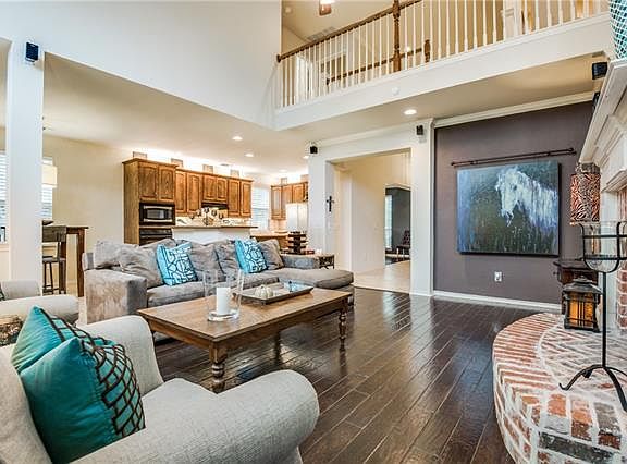 5th image of 2117 Warrington Dr