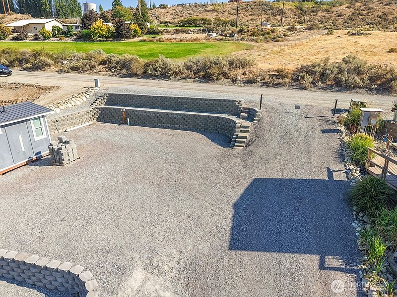 5th image of 105 Crestview Drive