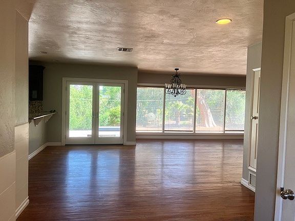 3rd image of 1787 Prince Albert Dr #A