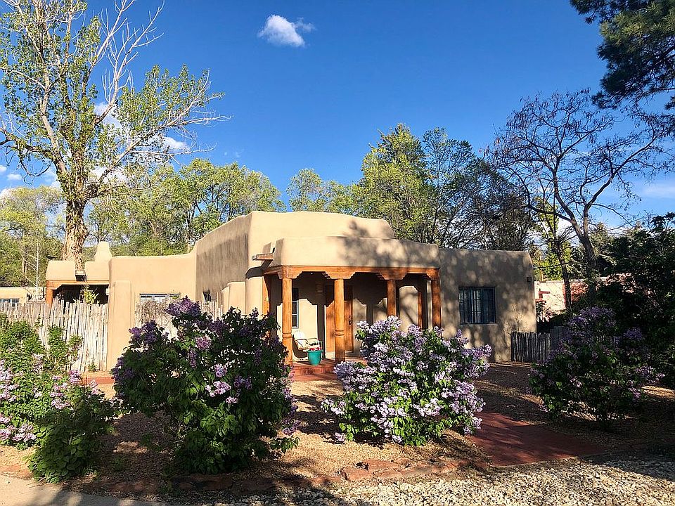 1st image of 413 Camino De La Placita