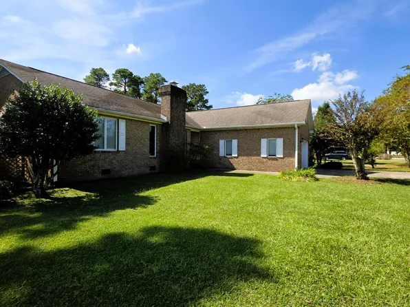 812 Pelican Drive, New Bern, NC 28560