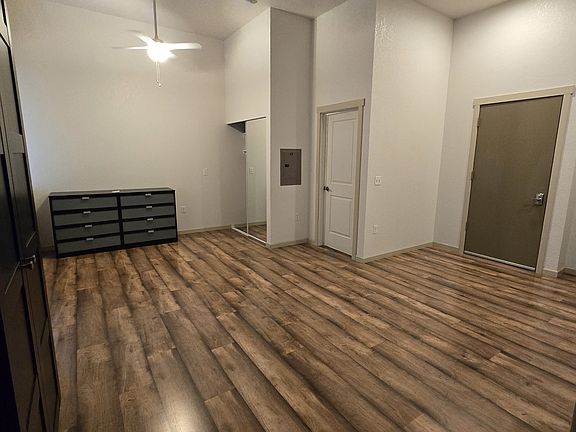 2nd image of 404 Legion Way SE