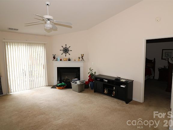 3rd image of 6326 Ziegler Ln