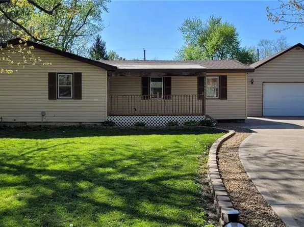 17402 Montgall Dr, Belton, MO 64012