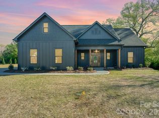 1037 Baylor Grove Rd, Monroe, NC 28112