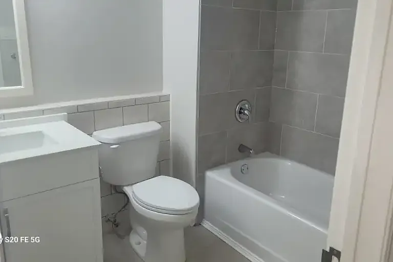 25 Meadow Ln #1A — Photo 1