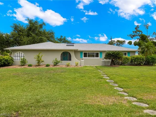 2301 La Salle Ave, Fort Myers, FL 33907