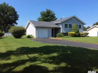 6 Holly Dr, East Northport, NY 11731