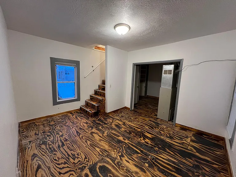 721 N University Ave #2 — Photo 2