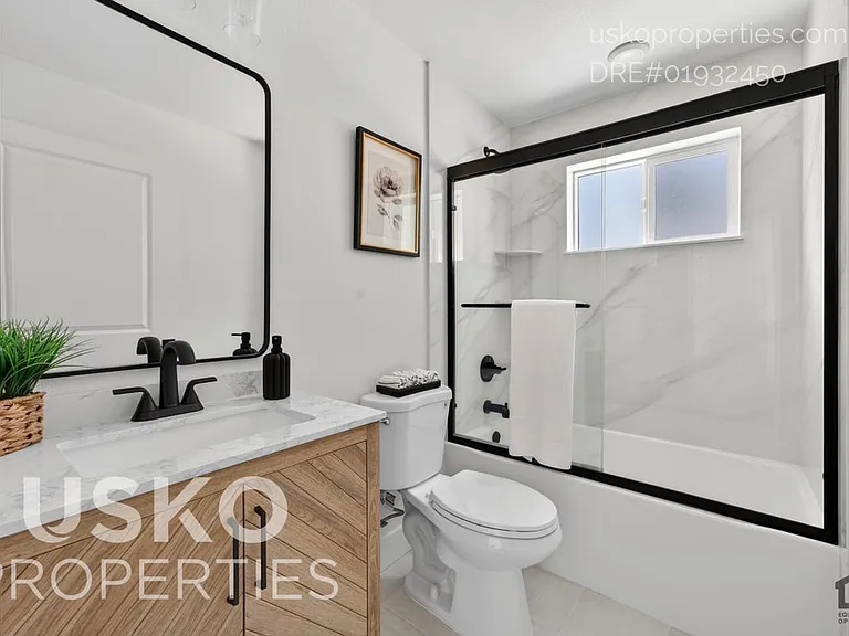 2708 T St #1 — Photo 19