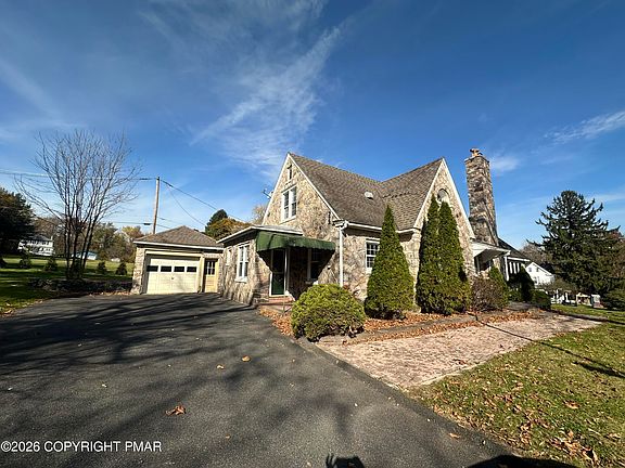 3rd image of 701 State Rd