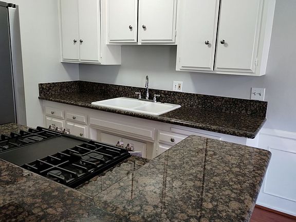 4th image of 1841 N New Hampshire Ave APT 11