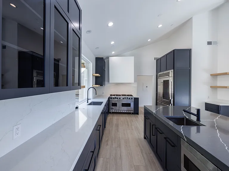 6029 Fairview Pl — Photo 23