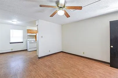 914 South 25th Street — Photo 2
