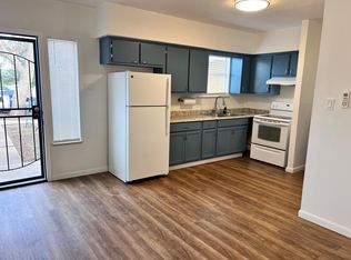 707 Luna Rd SW #B, Albuquerque, NM 87105