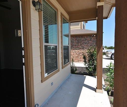 3rd image of 1512 Muirfield Bend Dr #B