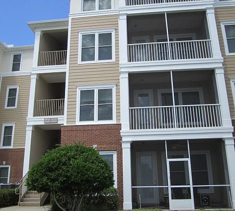 3rd image of 13364 Beach Blvd Unit 417