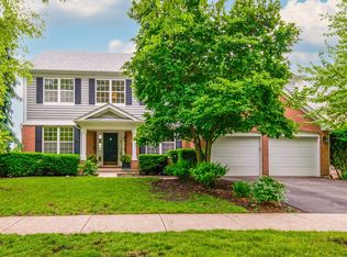 1679 N Stanwich Rd, Vernon Hills, IL 60061